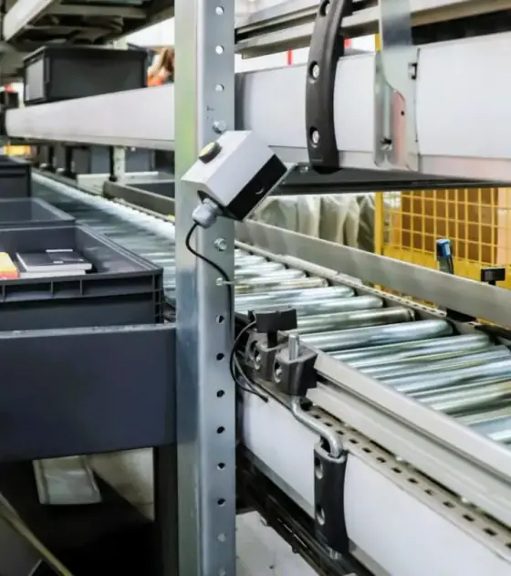 AGVs, AMRs and intralogistics